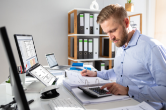 Consultoria em processos reduz desperdícios e elimina gargalos ao alinhar fluxos, tecnologia e pessoas para resultados rápidos — afirma Bráulio Henrique Dias Viana como diferencial competitivo.